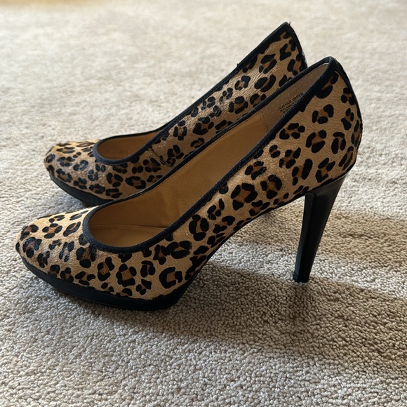 🎉Preview International- Leopard print pumps(Size 9)🎉 - Picture 2 of 7